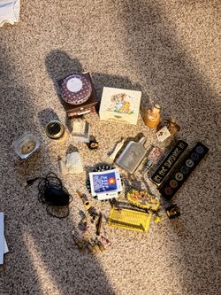 Home Decor & Collectibles Lot