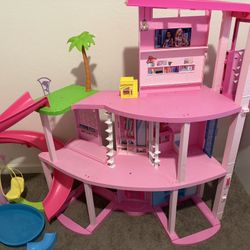 Barbie Dream House And More 