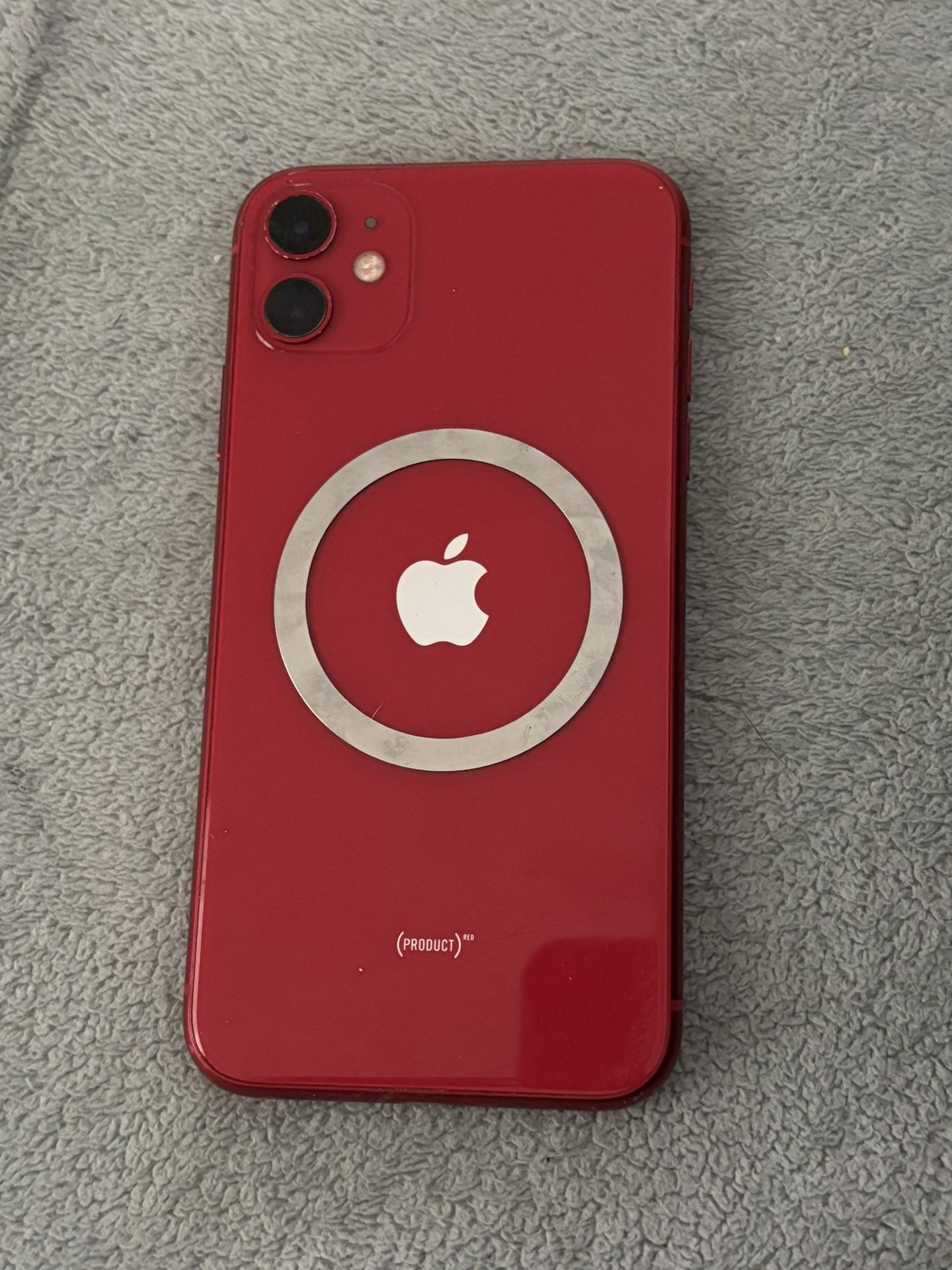 iPhone 11 (red)