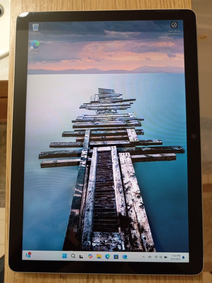 Microsoft Surface Go 2 Tablet/laptop