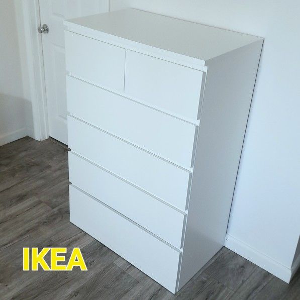 Like new white Ikea dresser