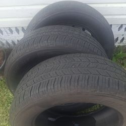 3 Used Tires - StarFire Solarus 275/60R20 HT