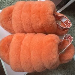 UGG Women's Fluff Yeah Slides 