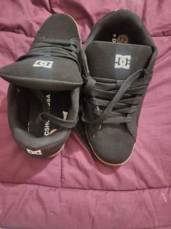 DC Shoes Black Low-Top Skate Sneakers
