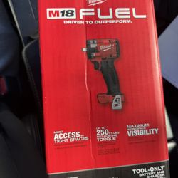 Milwaukee 3/8 Compact Wrench