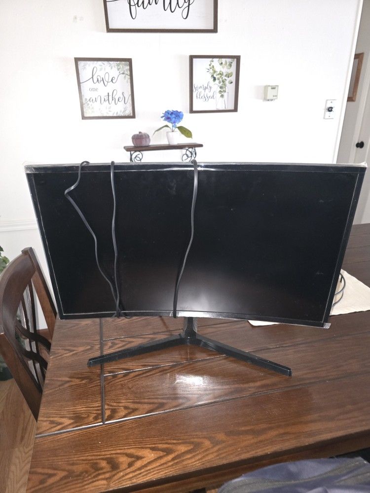 28" Curved Gaming Monitor