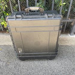 CASE ONLY Aputure Nova Light Camera Gear Pelican Style Rolling Hard Case