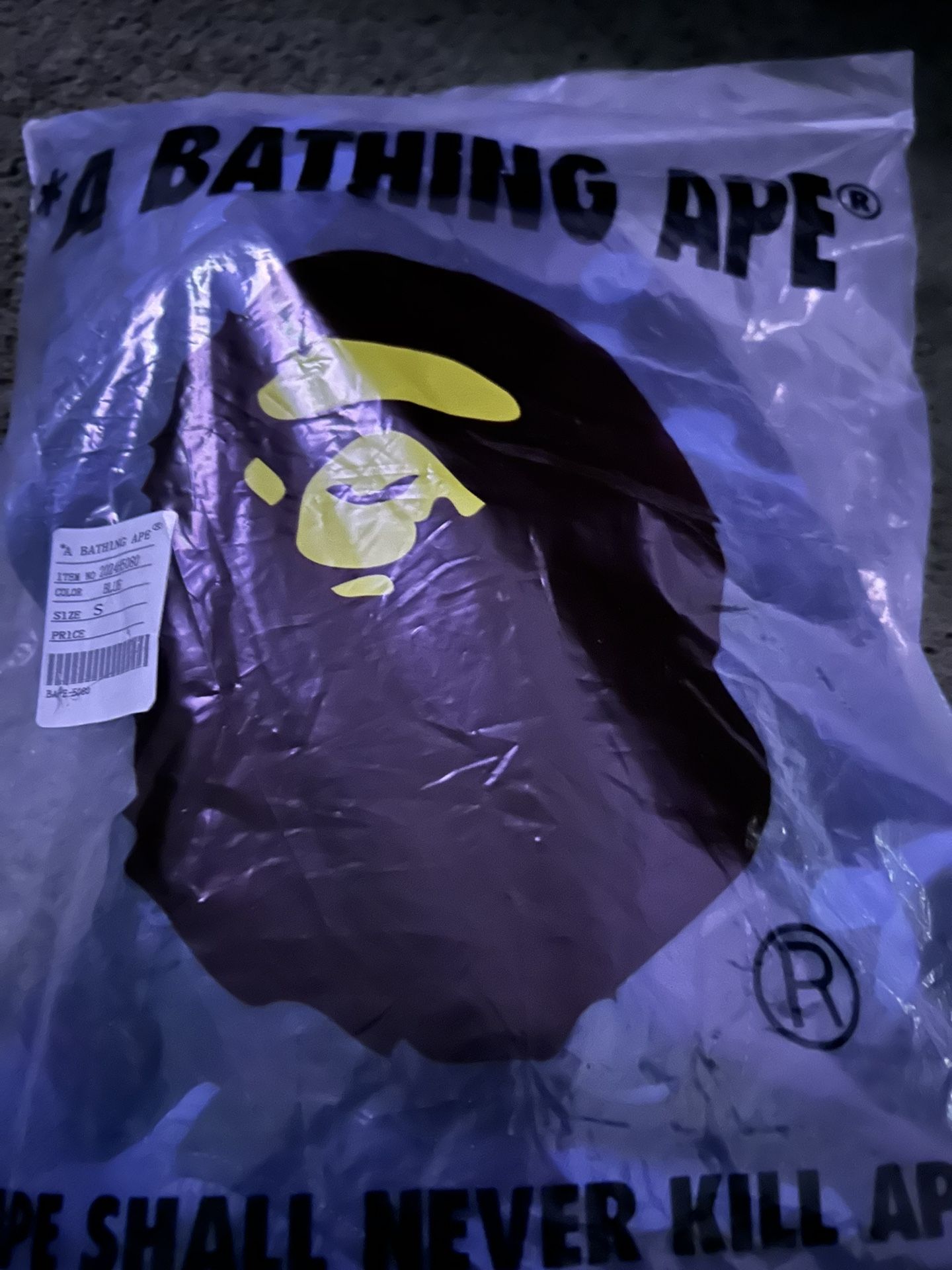 Bape Hoody HMU Yall $150 Today Tomorrow It’s Will Go Back To $260