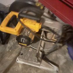 DeWALT Circular Saw Double Bevel Sliding Compound 
