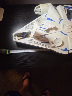 🔥🚀 STAR WARS MILLENNIUM FALCON HUGE SHIP w/ FIGURE 🚀🔥