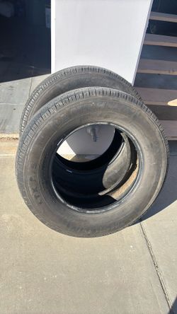 2 MICHELIN Tires  P275/65R18