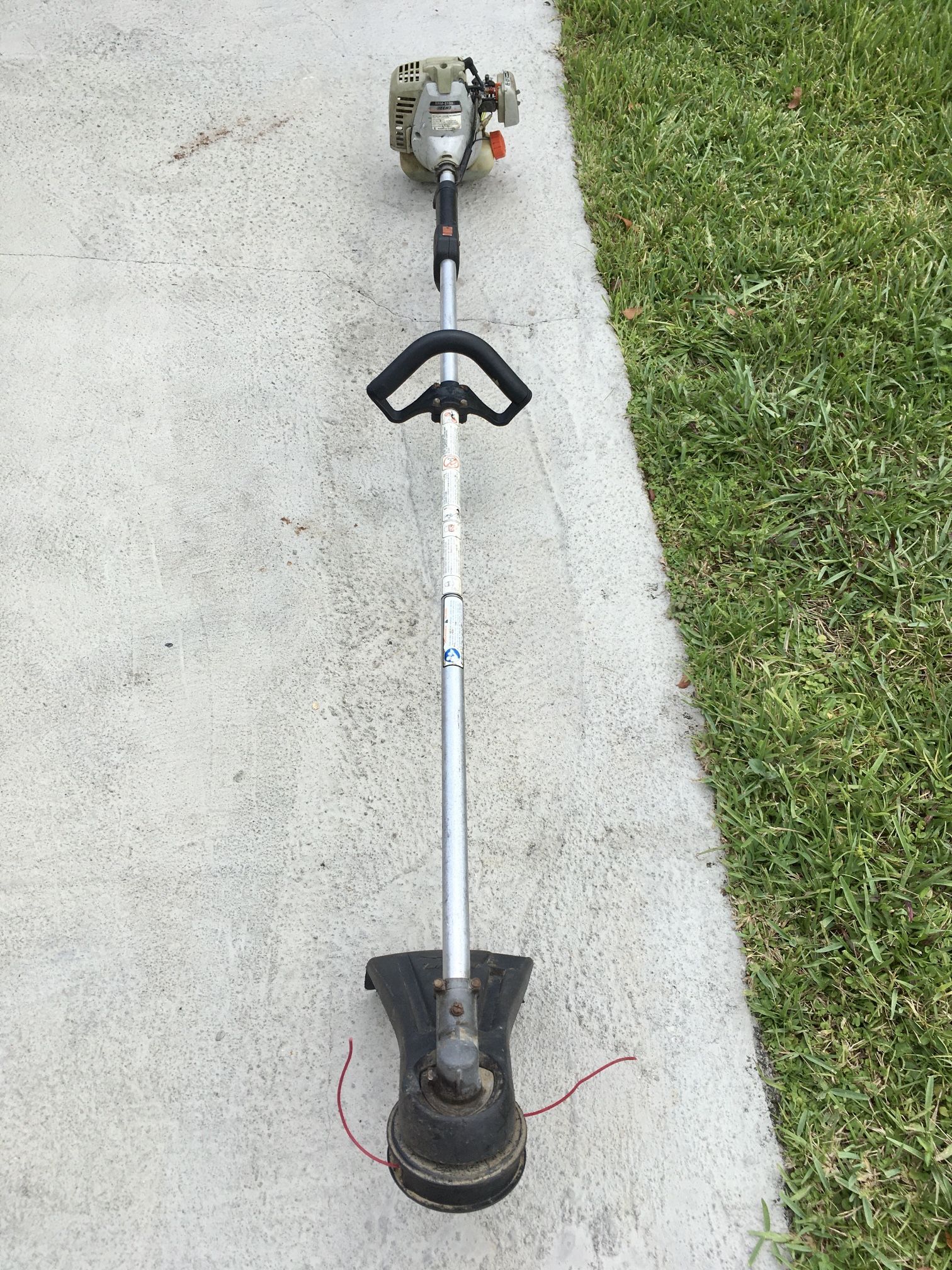 Echo SRM2100 Straight Shaft Weed Eater. Runs Good. 139. 00 for Sale in