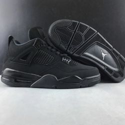 Jordan 4’s Black Cats 
