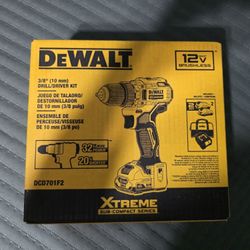 DeWalt 12V MAX XTREME 3/8 in. Brushless Cordless Drill/Driver Kit (Brand New)