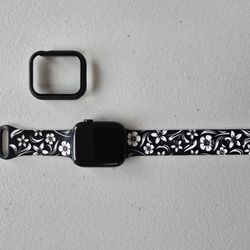 Apple Watch Series 7 – 45mm GPS Only
