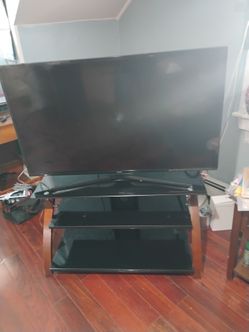 50" Samsung smart TV and tv stand..all for $175