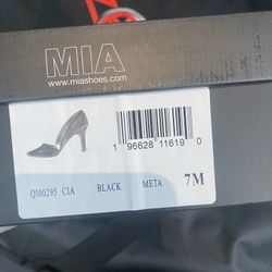 Brand New leather Pumps