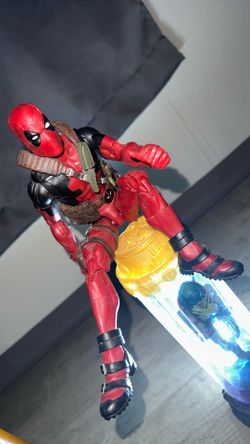 Deadpool figure