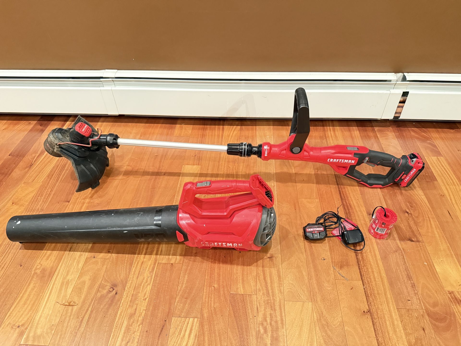 CRAFTSMAN 20-volt Max Battery Leaf Blower/Edge Trimmer combo