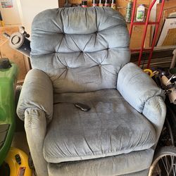 La-Z-Boy Power Lift Recliner