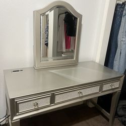 Vanity With Mirror Storage 