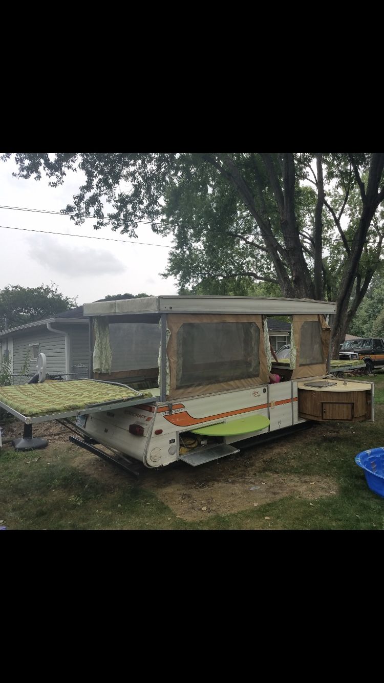 1977 Starcraft Swinger pop up camper