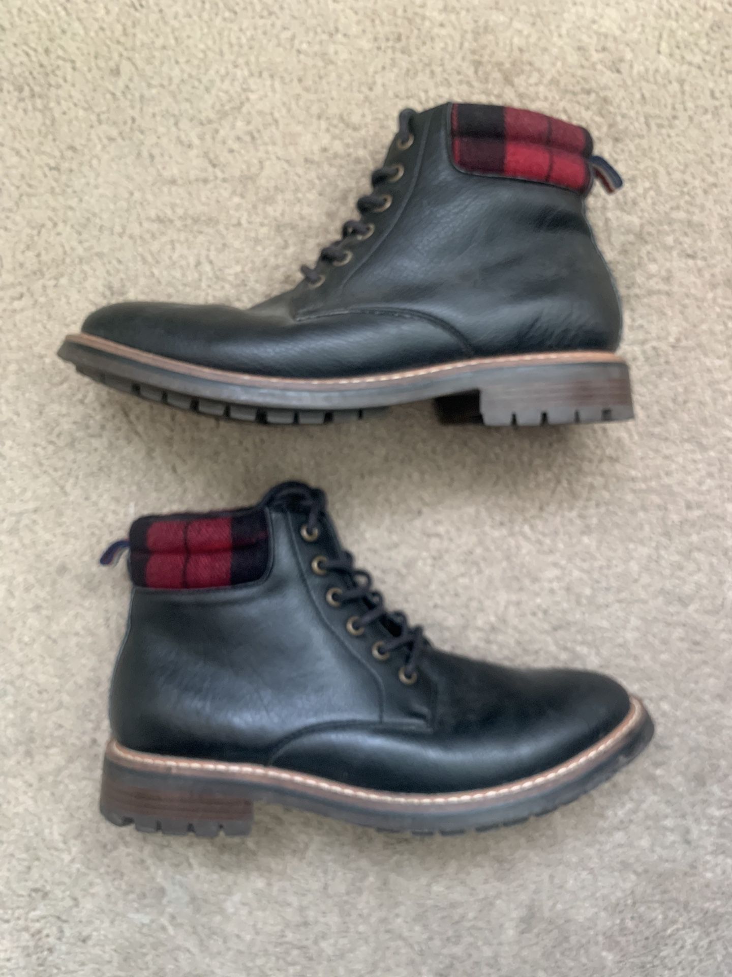 Tommy Hilfiger Black Leather Boots 9.5 Mens 