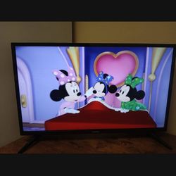 33" Inch  Toshiba Smart Fire TV  You Tube And More