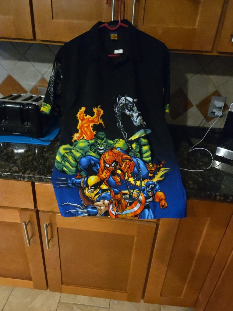 NEW WITH TAG MARVEL SUPER HEROES MENS SIZE MEDIUM SHIRT