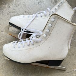 Size 9.5 Ice Skates