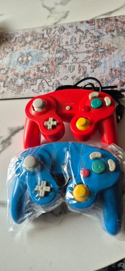 FIOTOK Gamecube Controller, Classic Wired Controller for Wii & Gamecube
Blue & Red-2Pack