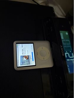 4 GB Apple iPod nano