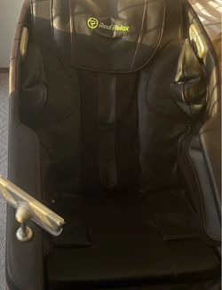 Real Relax Massage chair