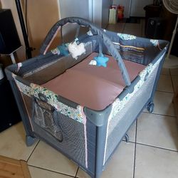 Good Condition Playpen Playard Play Yard