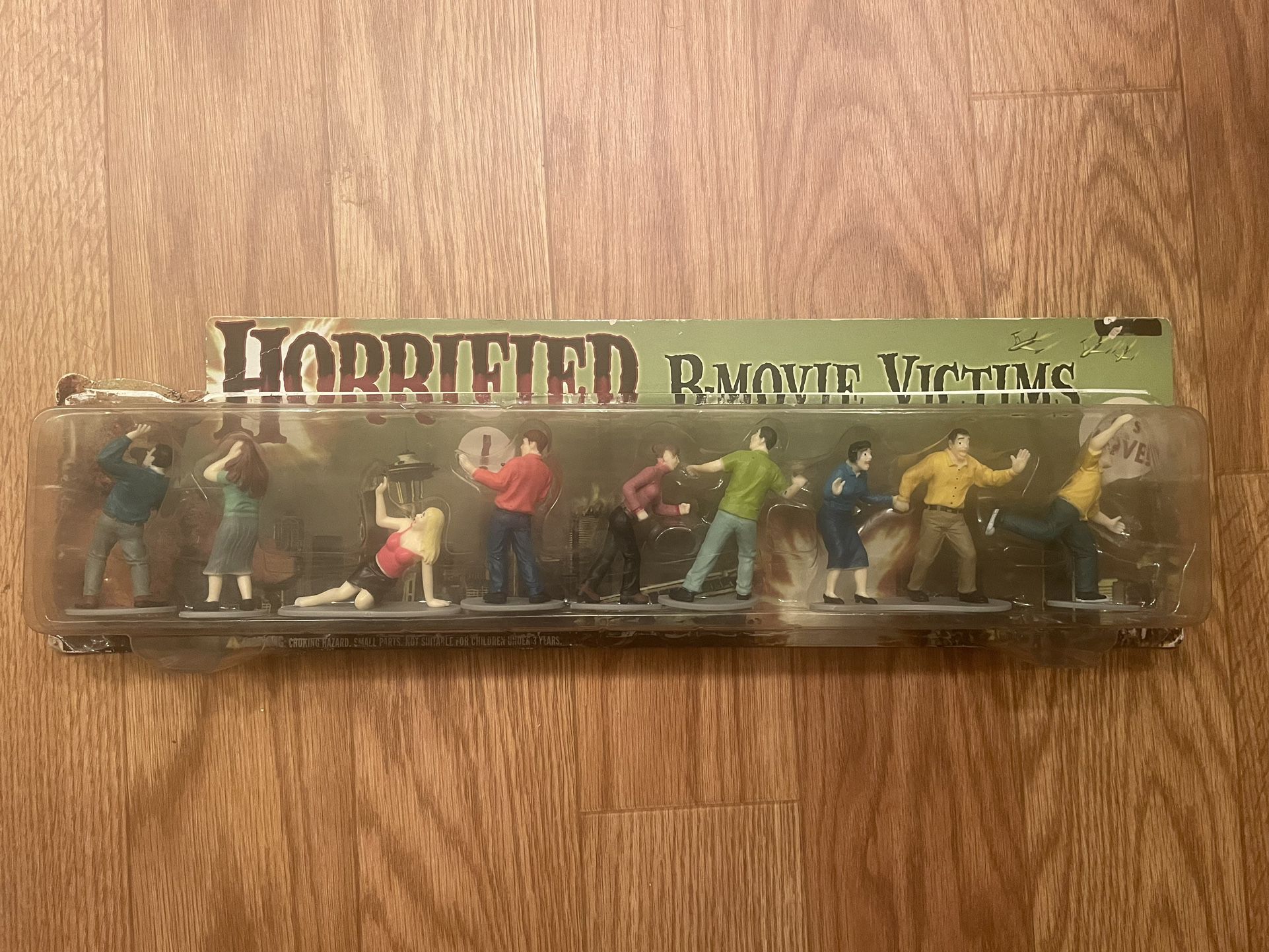 2006 Accoutrements Toys Horrified B-Movie Victims 3" Figure Set