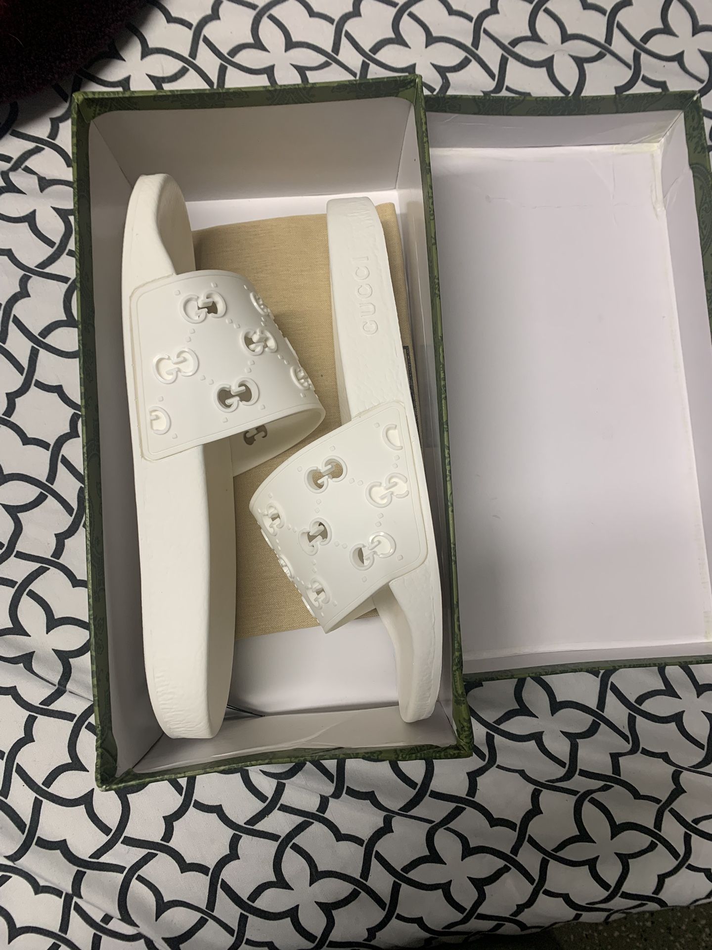 Gucci Slides Size 9