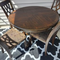 5 Pc. Dining Set 