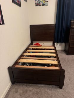 Kids twin bed