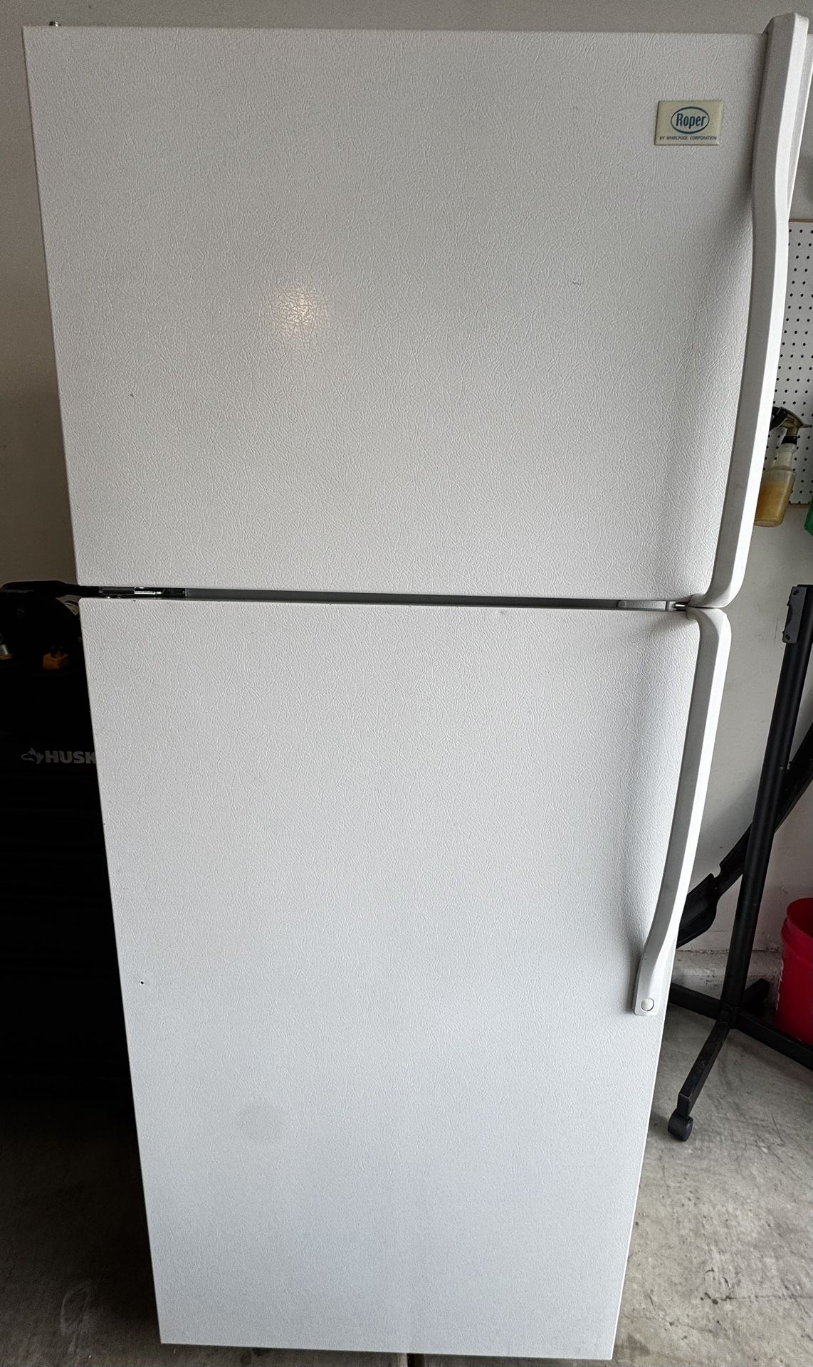 Whirlpool White Refrigerator/Fridge