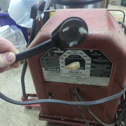 Lincoln Welding Machine 150.00