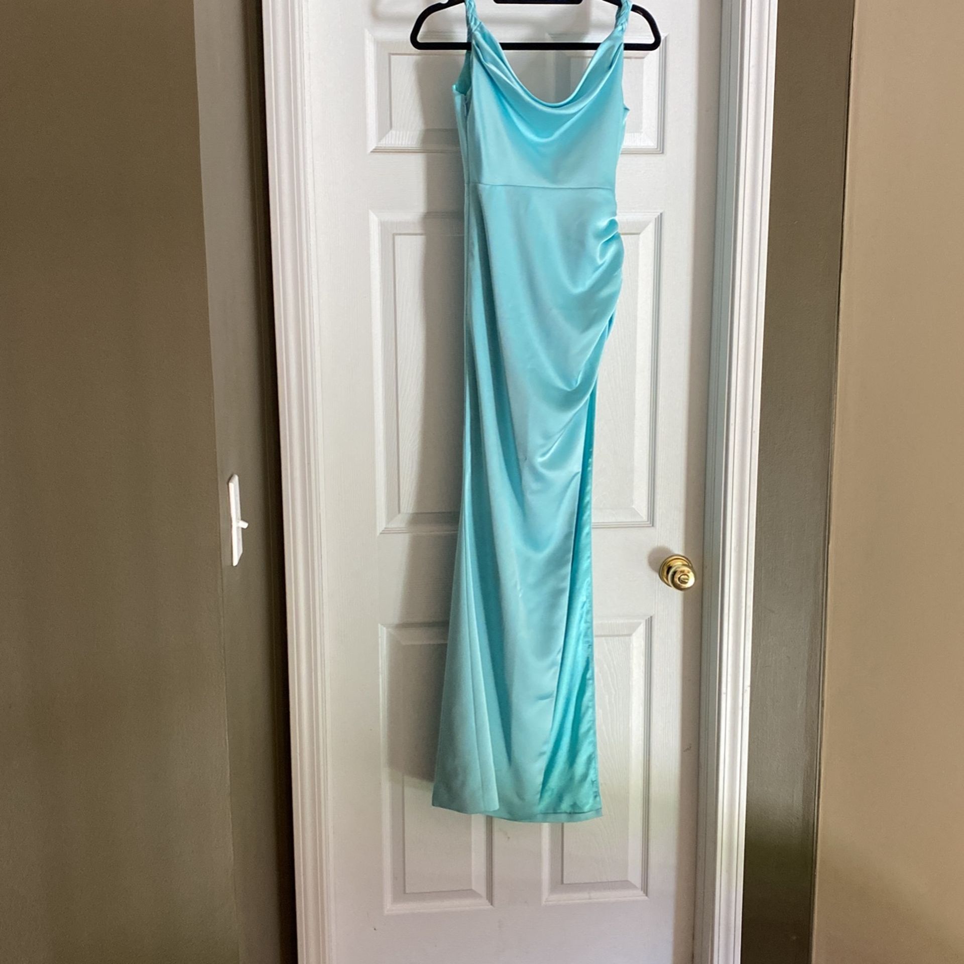 Prom Dress Never worn