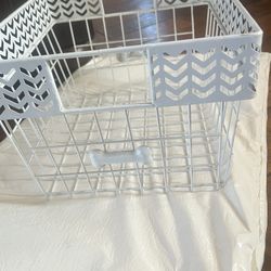 Metal Dog or Pet Storage Container for Food or Toys New W 11x Lx 13 x H 8.5 “