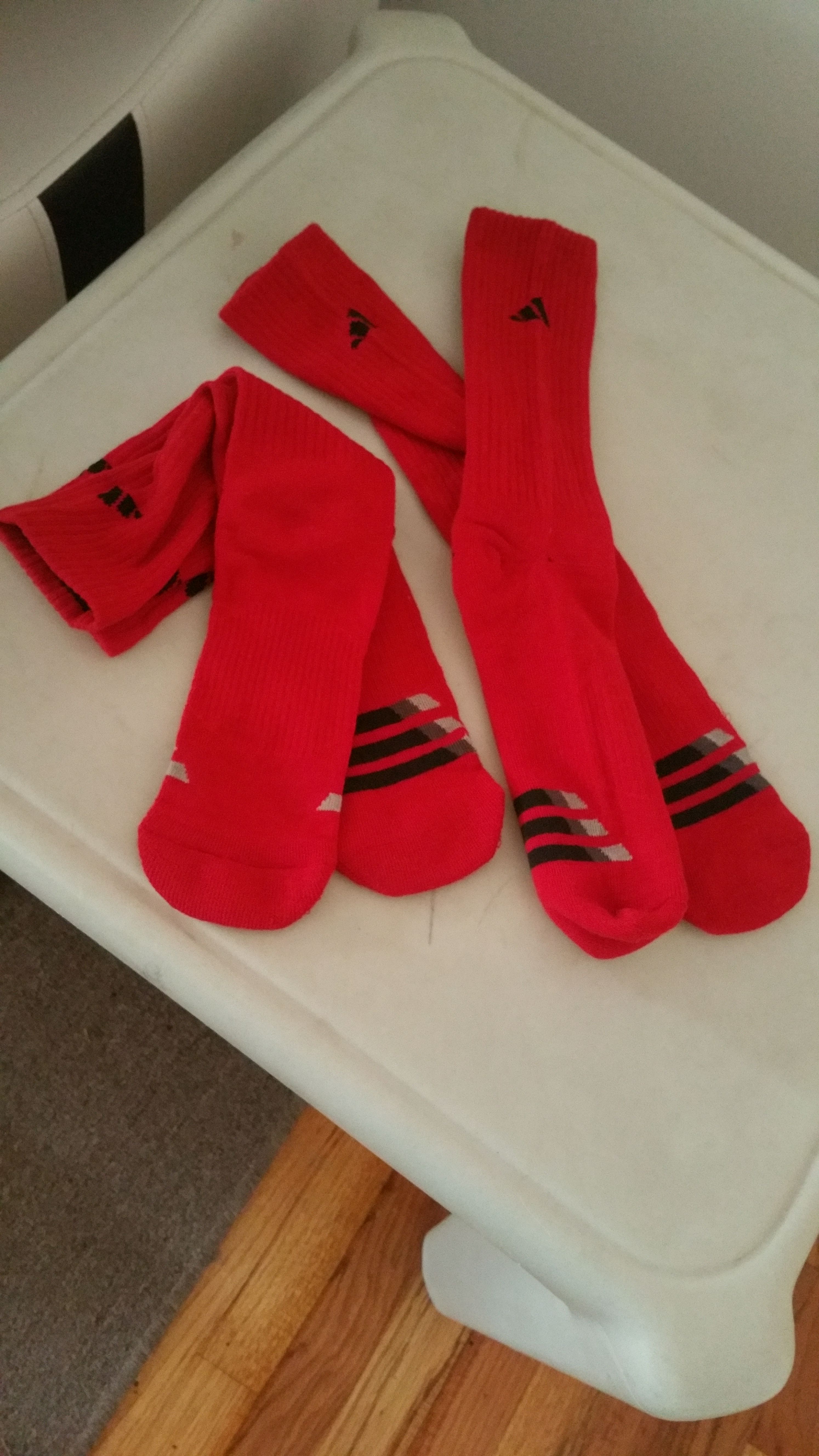 2pairs Adidas socks size :6-12 shoe size new with tag