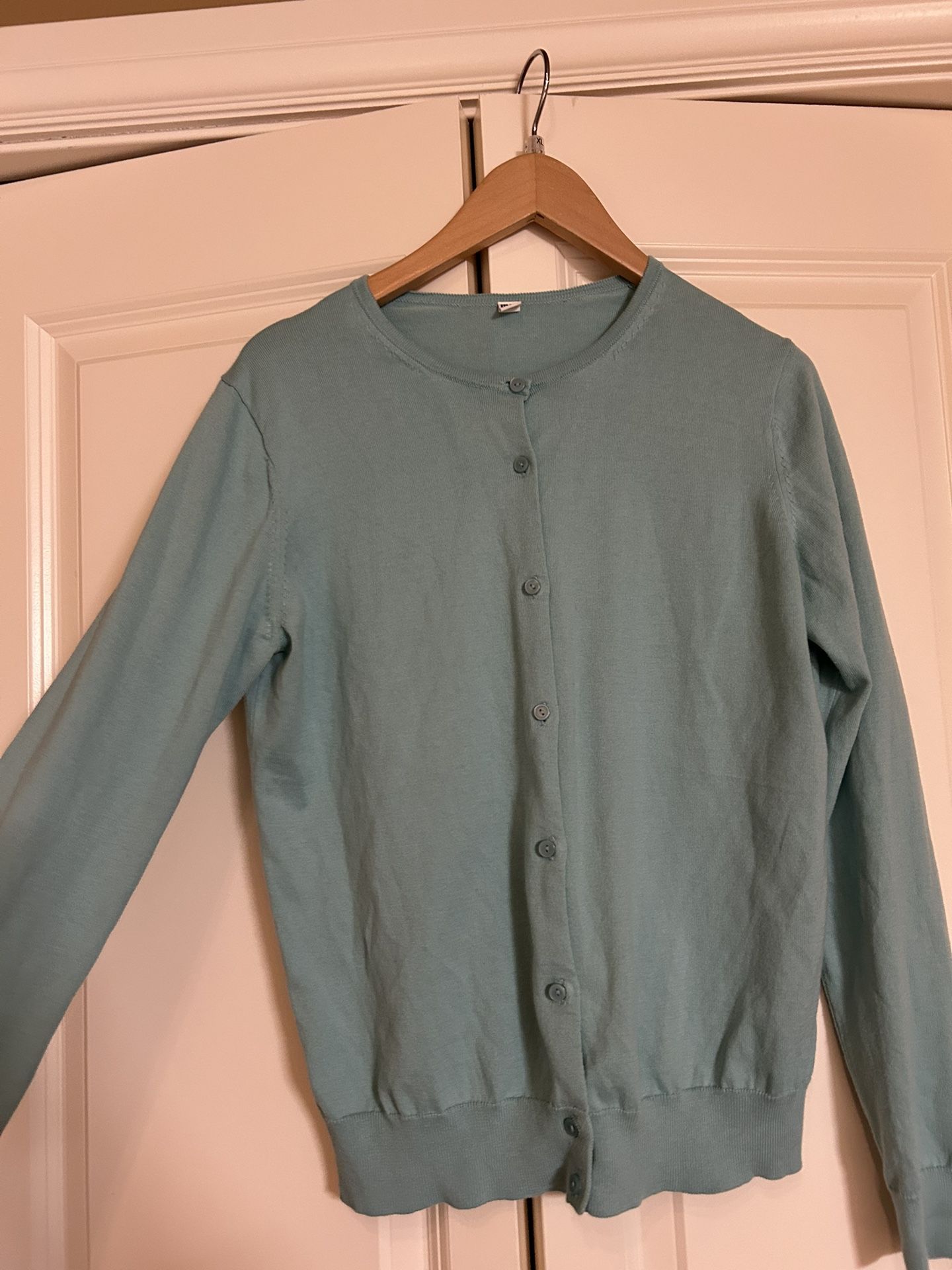 Uniqlo Woman’s Cotton Short Cardigan