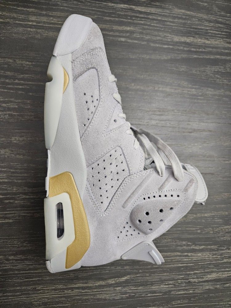 Women's Air Jordan Retro Pearl sneakers, style code DQ4914 074