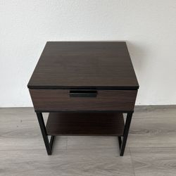NIGHTSTAND