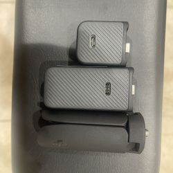 DJI Osmo Pocket 3 Battery Handle & Tripod Kit