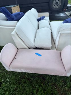 Free - Couch , sitting bench , dresser , chest