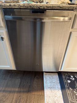 GE Dishwasher Model PDT845SSJ2SS