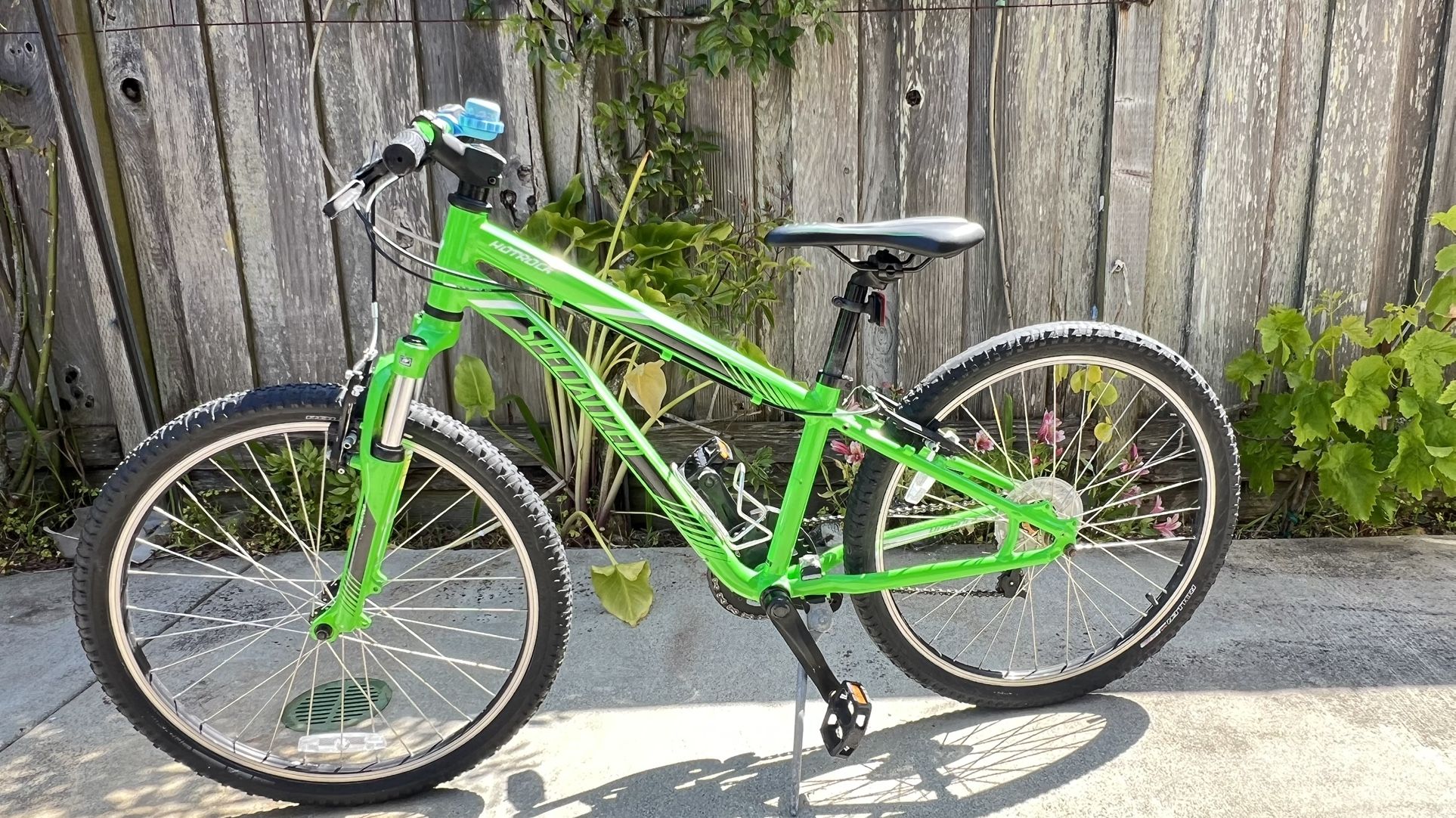 Specialized Hotrock Mountain Bike 24"